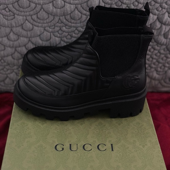 Gucci Black Matelassé Chelsea Boots Size: 38.5 (US 8.5) - Picture 4 of 7
